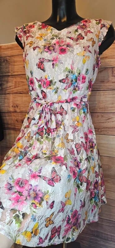 Mela London Beautiful mela London butterfly lace dress size 12