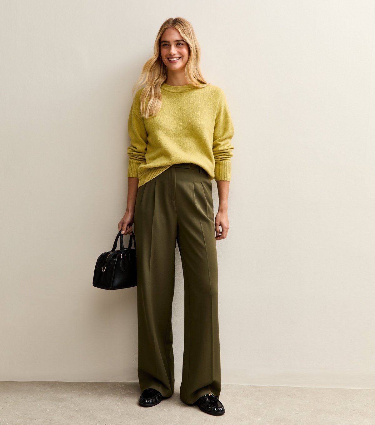 New Look Women's Bright Green Crew Neck Jumper New Look - 4