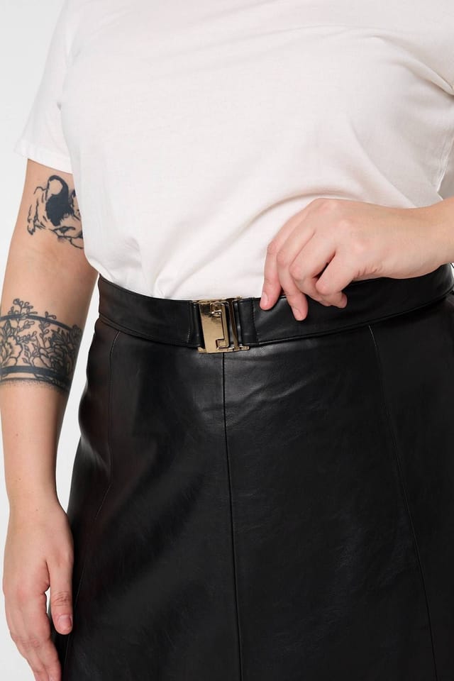 Izabel Curve Izabel Curve Women's Curve Faux Leather Belted Midi Skirt in Black - 2