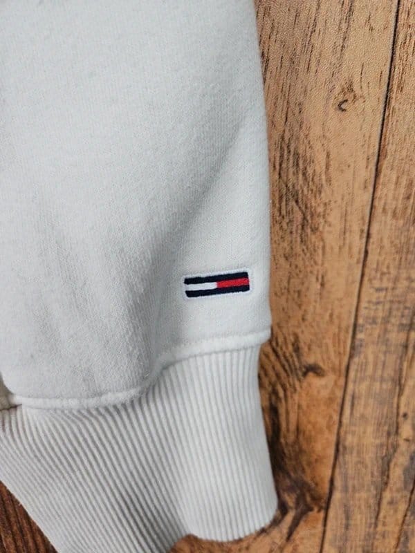 Tommy Jeans Cream Sweatshirt with Embroidered Logo