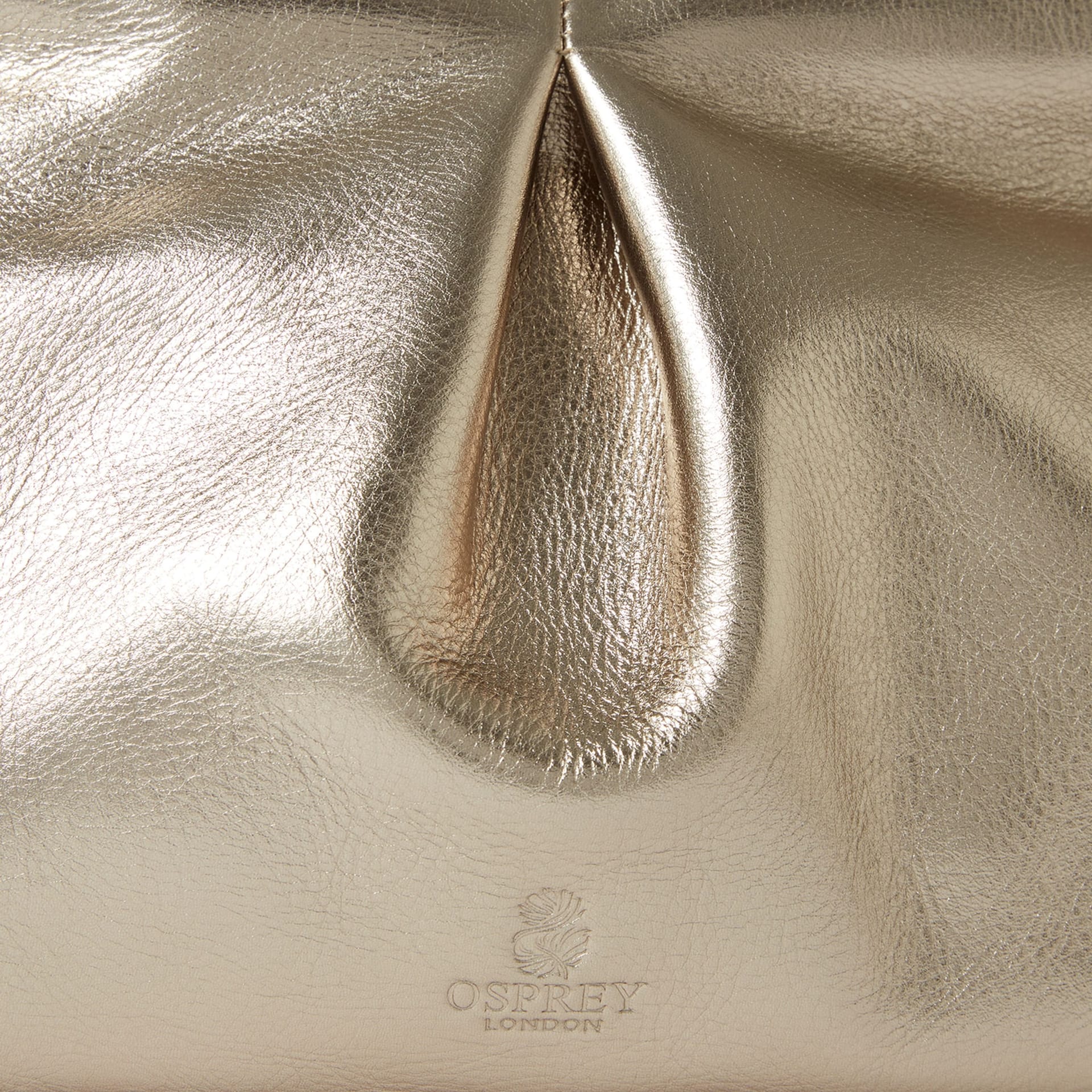 OSPREY LONDON OSPREY LONDON Women's The Luxe Pleat Carina Leather Shrug Clutch Bag in Metallic Gold - 4