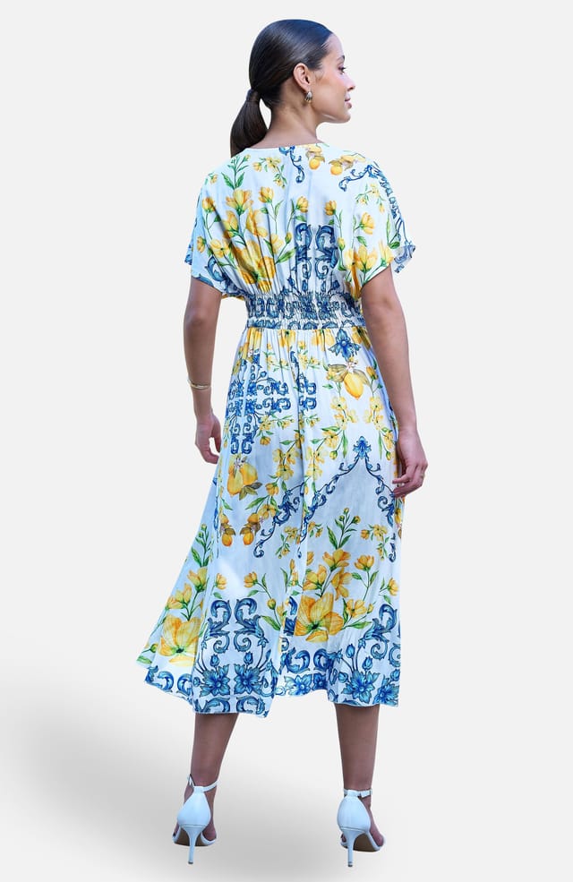 Yumi Yumi Women's White Lemon Print Viscose Ruched Waist Midi Dress in Cool White - 2