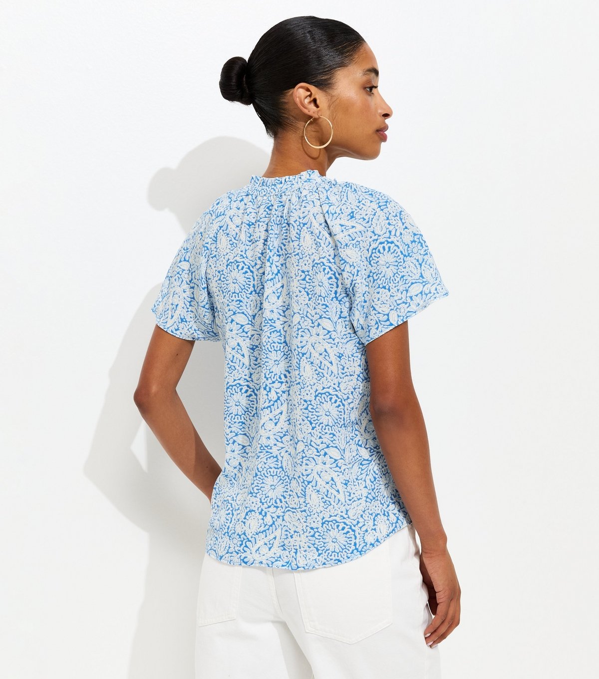 New Look Women's Blue Paisley Print V-Neck Top New Look - 4