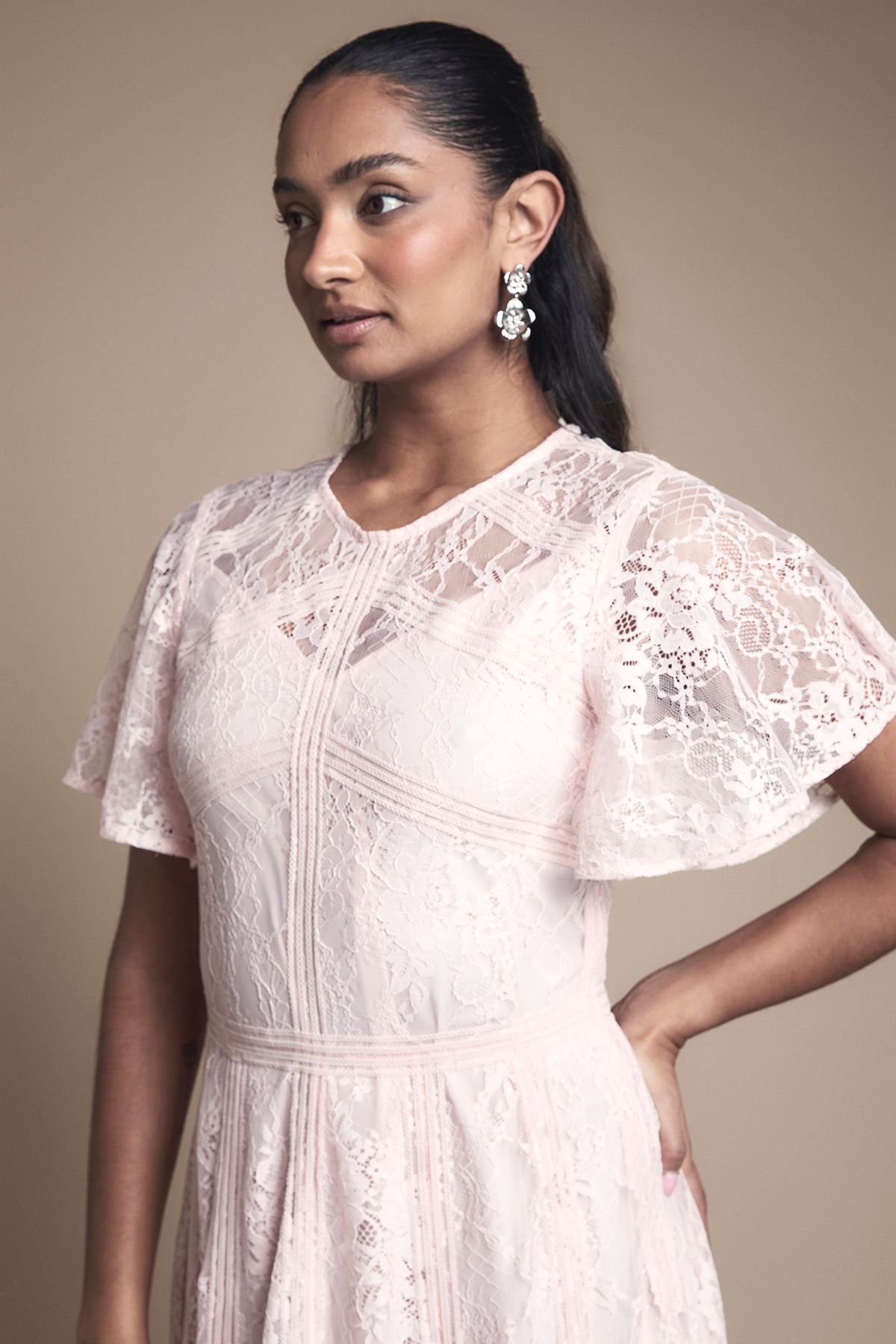 Oasis Oasis Women's Angel Sleeve Lace Bridesmaid Dress in Blush - 4