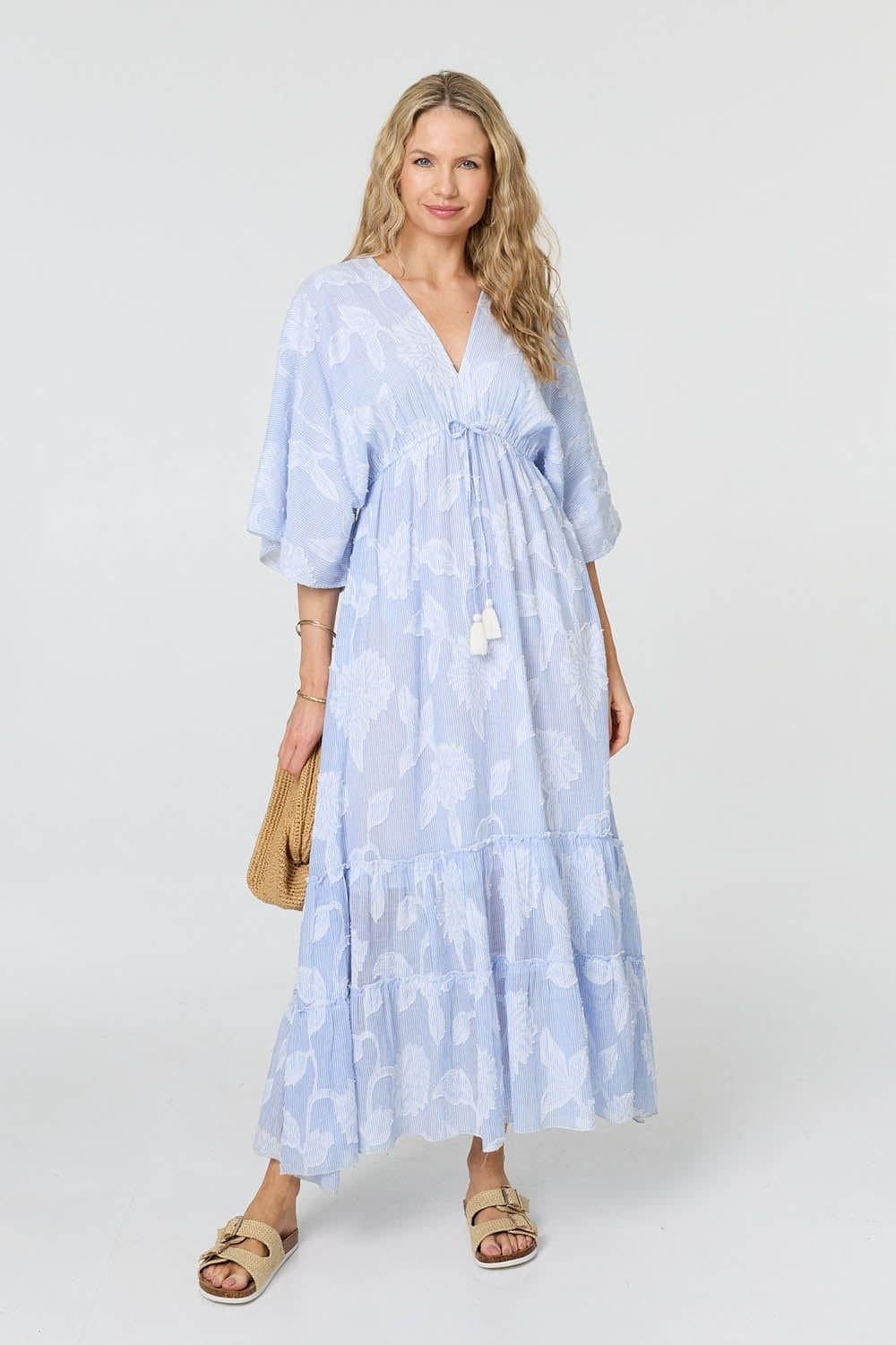 Izabel London Izabel London Women's Floral Textured 3/4 Sleeve Maxi Dress in Blue