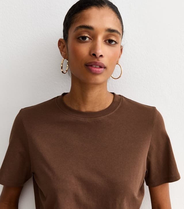 New Look Women's Dark Brown Cotton Crew Neck T-Shirt New Look - 3