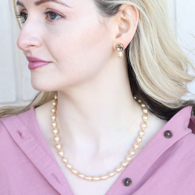 The Colourful Aura The Colourful Aura Women's Golden Oval Shape Classic Diana Wedding Pearl Necklace & Earring Set in White - 3