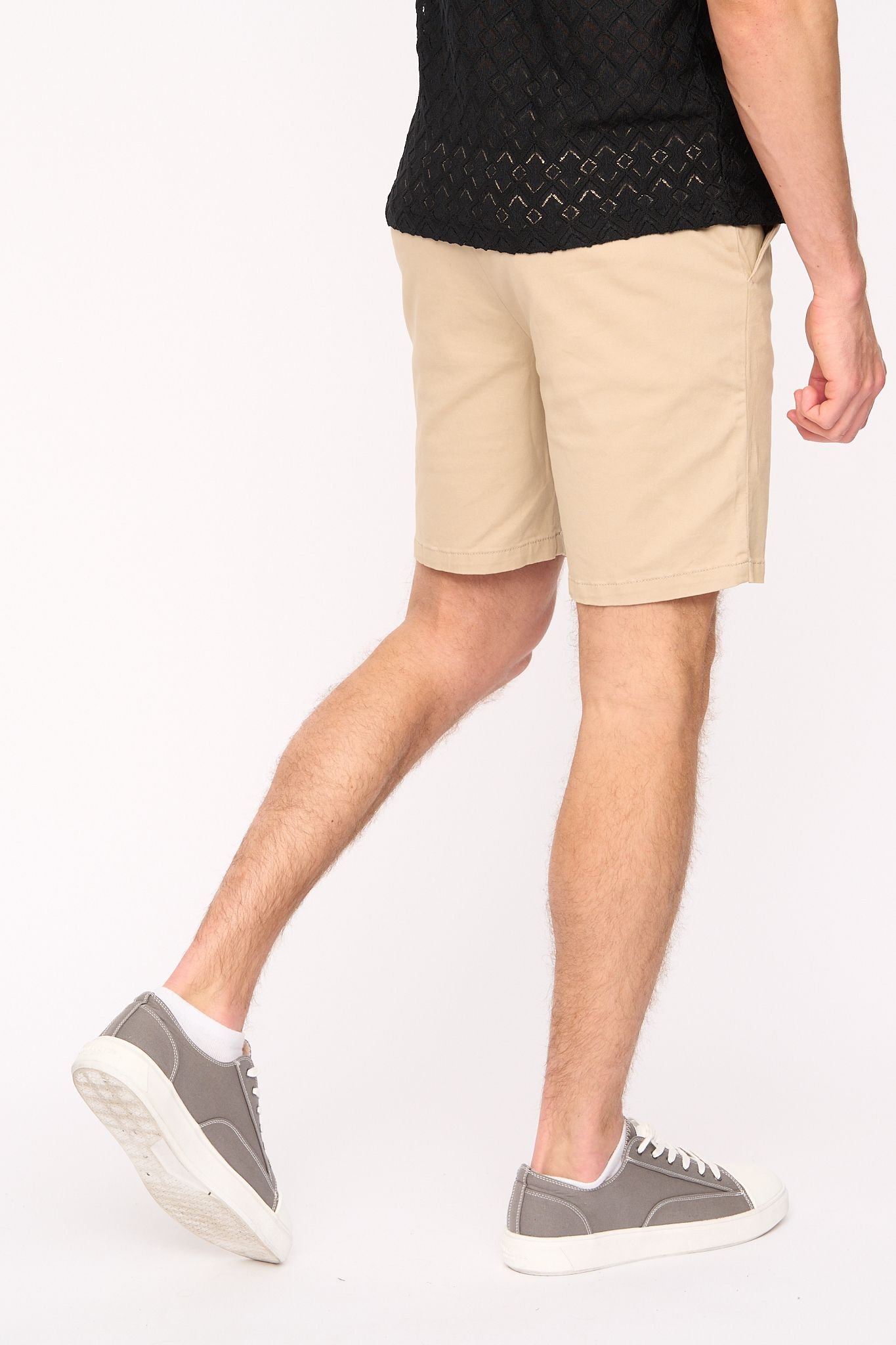 Duck and Cover Duck and Cover Men's Everett Slim-Fit Stretch Tailored Chino Shorts in Light Stone - 2