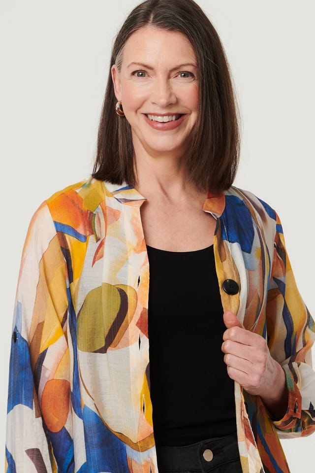 Izabel London Izabel London Women's Abstract Long Sleeve Longline Shirt in Yellow - 2