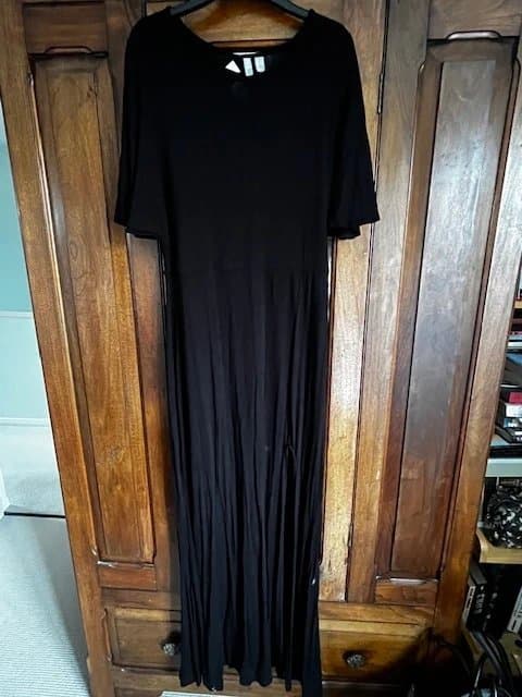 ASOS ASOS black maxi dress size 16 open back slit leg floaty