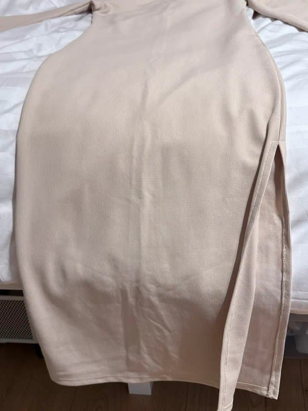 Bershka Bodycon cream midi dress