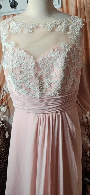 LQ Designs blush lace chiffon prom dress size 14 rrp £499!