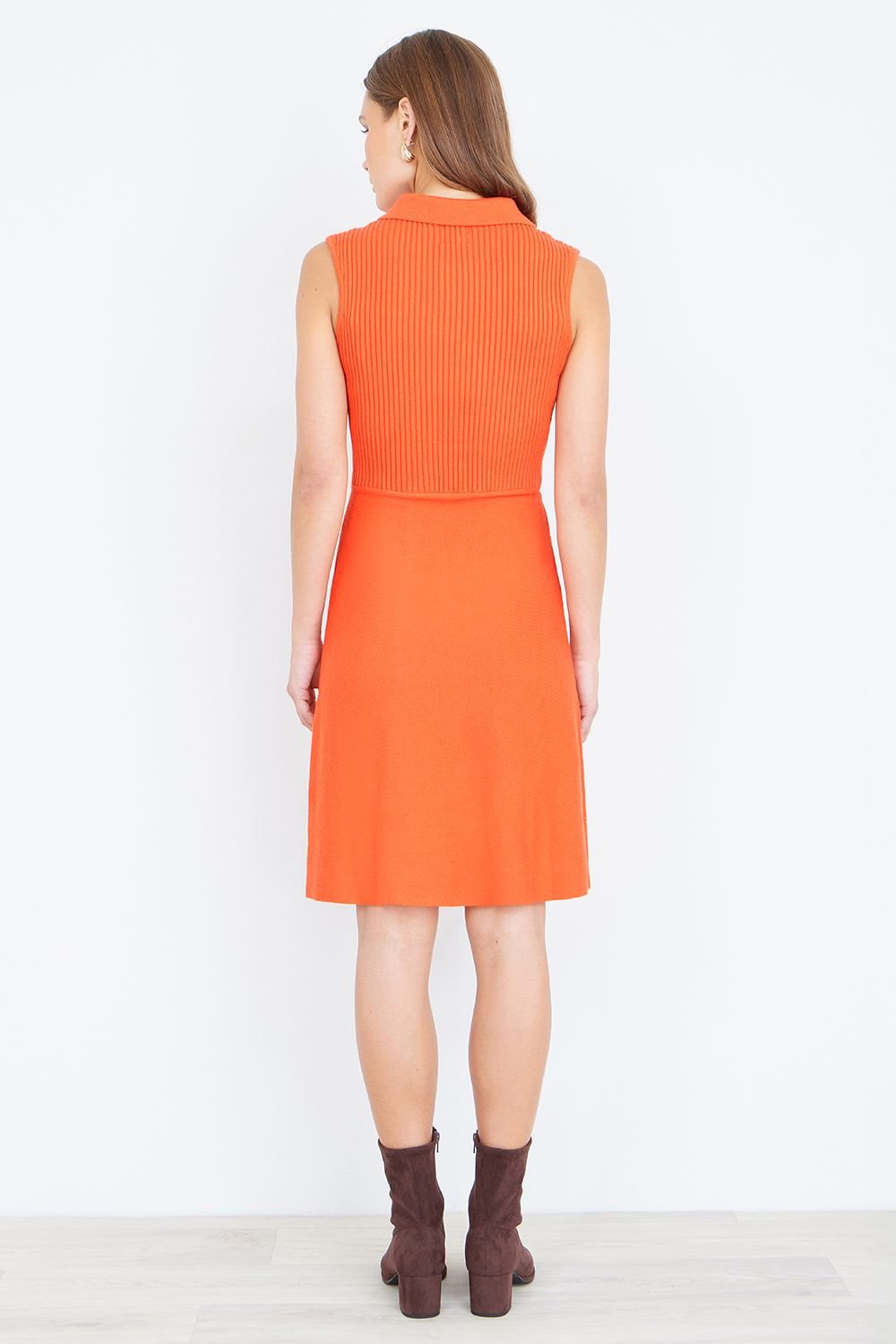 Yumi Yumi Women's Orange Rib Knitted Skater Dress With Buckle Detail - 3