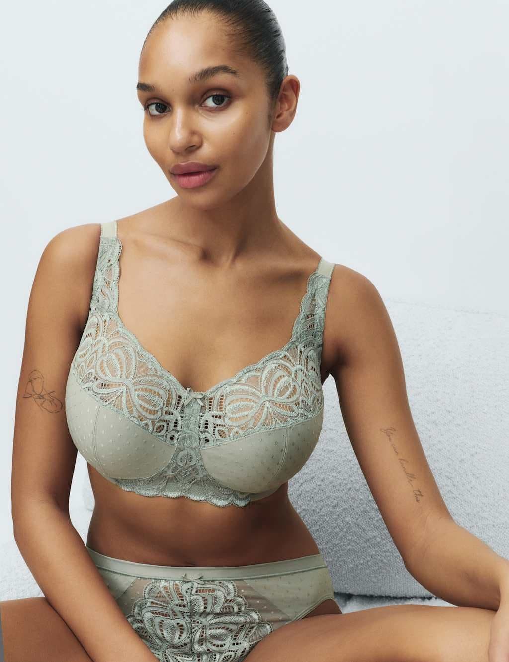 Marks & Spencer M&S Amelia Lace Non Wired Total Support Bra B-H Soft Green