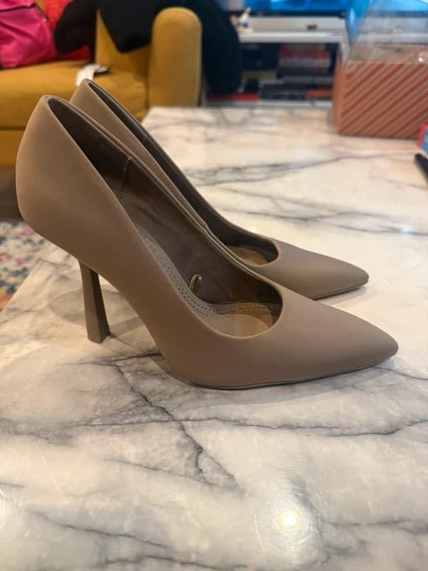 Bershka Bershka nude pumps. Selling as I’m not wearing them anymore.