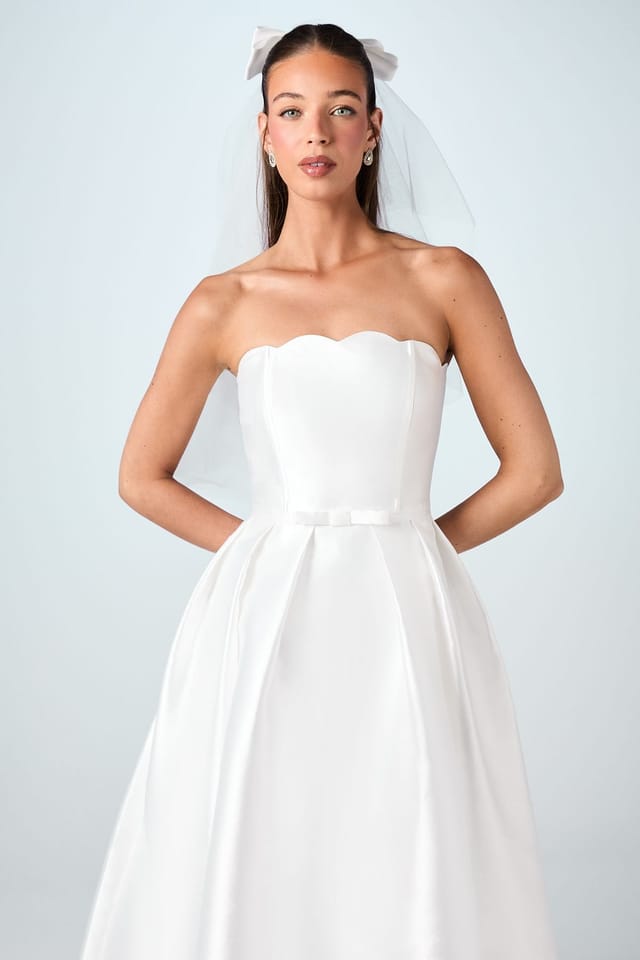 Coast Coast Women's Scalloped Strapless Maxi Wedding Dress in Ivory - 2