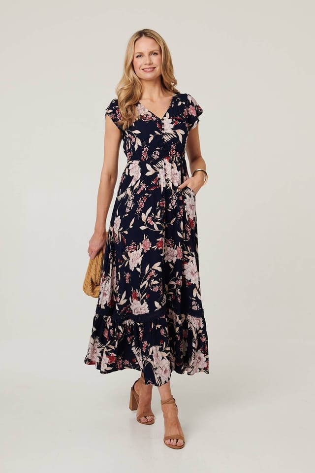 Izabel London Izabel London Women's Floral V-Neck Tiered Maxi Dress in Navy - 2