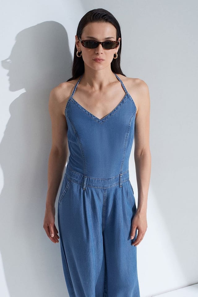 Dilvin Dilvin Women's Wide-leg Halter Jumpsuit in Mid Blue - 3