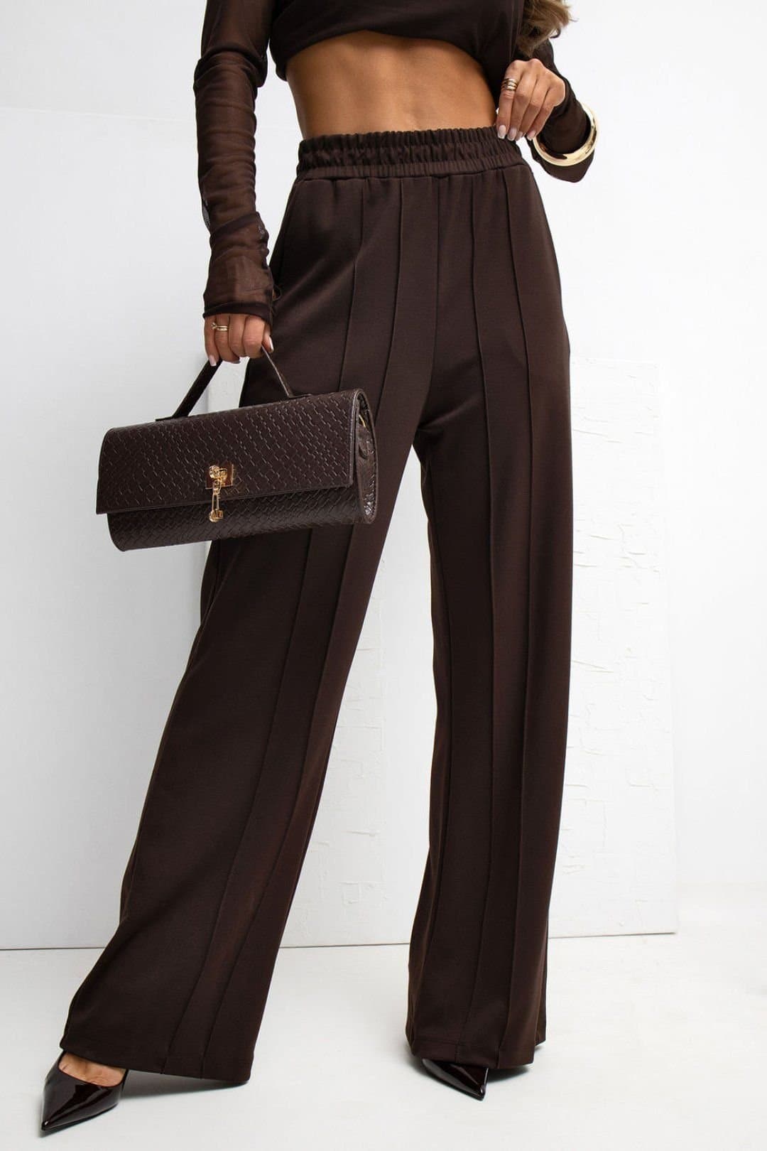 Love Lace Love Lace Women's Buttery Soft Wide Leg High Waist Sweatpants in Brown