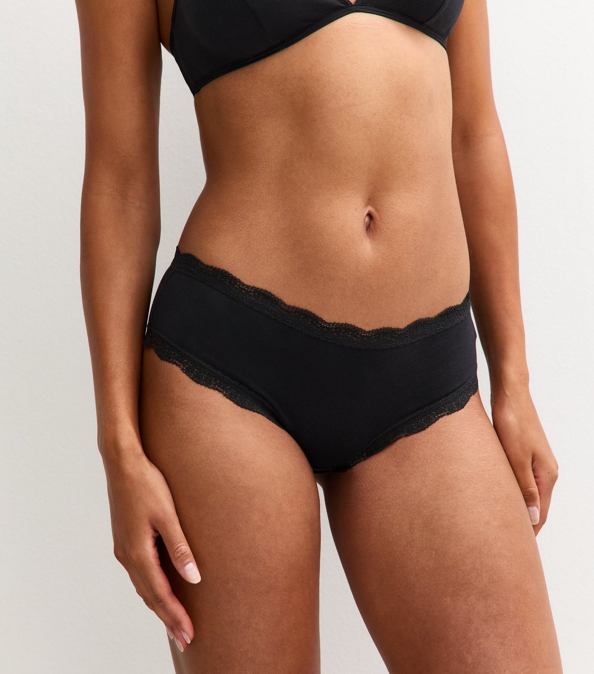 New Look Women's Black Cotton Lace Trimmed Short Briefs New Look - 3