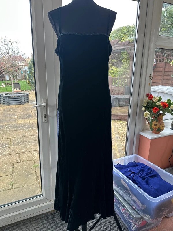 Per Una Beautiful velvet long dress BNWT per Una size 16 - 1