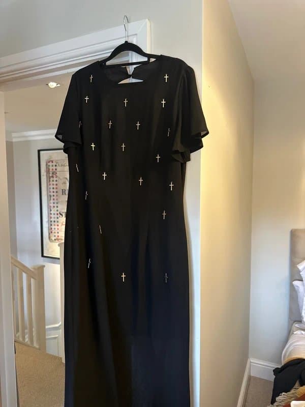 Never Fully Dressed Never Fully Dressed - Gold/Black dress
