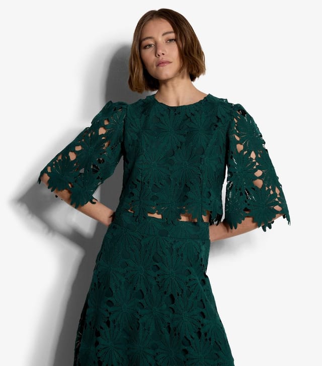 Apricot Women's Dark Green Daisy Lace Cropped Top Apricot New Look - 2