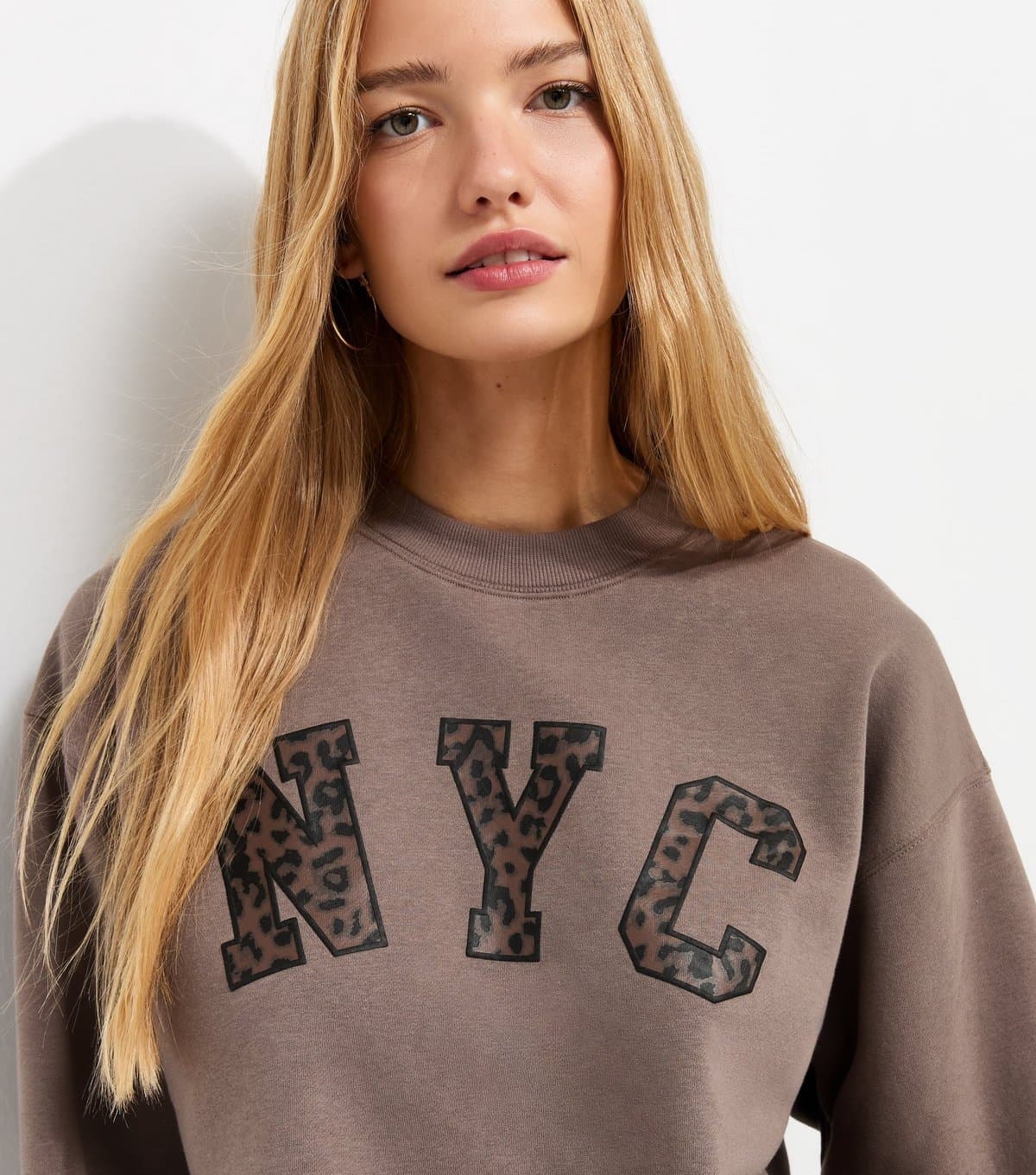 New Look Women's Light Brown Cotton Rich Leopard Print NYC Sweatshirt New Look