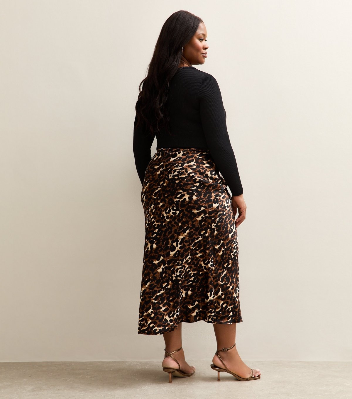 New Look Women's Plus Size Brown Animal Print Satin Midi Skirt Curves New Look - 4