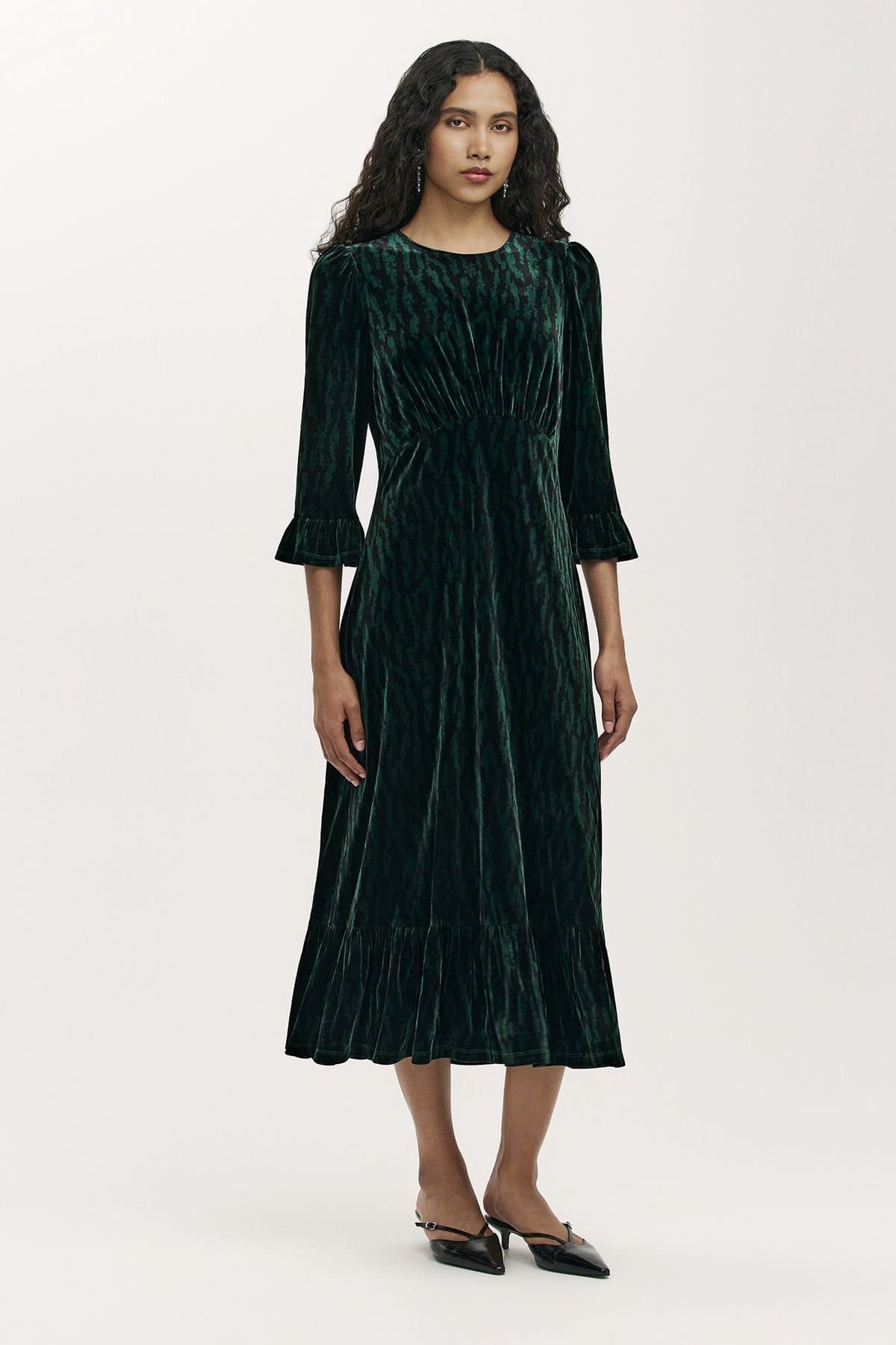 Finery London Finery London Women's Petite Scarlett Velvet Midi Tea Dress in Bottle Green