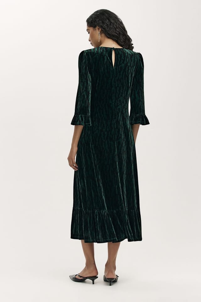 Finery London Finery London Women's Petite Scarlett Velvet Midi Tea Dress in Bottle Green - 3