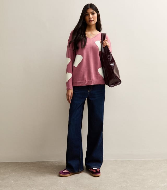 Gini London Women's Pink Oversized Heart Knit Jumper Gini London New Look - 2