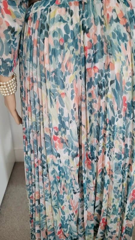 Phase Eight Phase eight bnwt size 26 gorgeous special occasion dress slimming