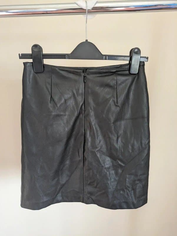 New Look Black faux leather mini skirt size 8