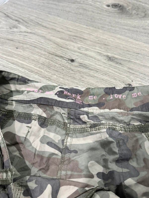 Camo Vintage new look camo capri shorts