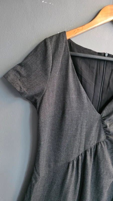 United Colors of Benetton United Colors of Benetton Grey Short Sleeve V Neck Ruched Shift Dress UK 12 L