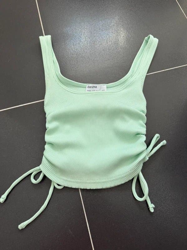 Bershka Bershka ruched top size xs