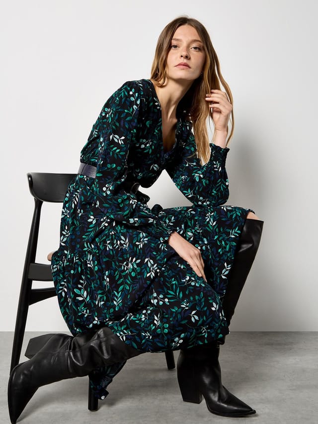 Apricot Apricot Women's Eucalyptus Leaf Print Maxi Dress in Black - 2