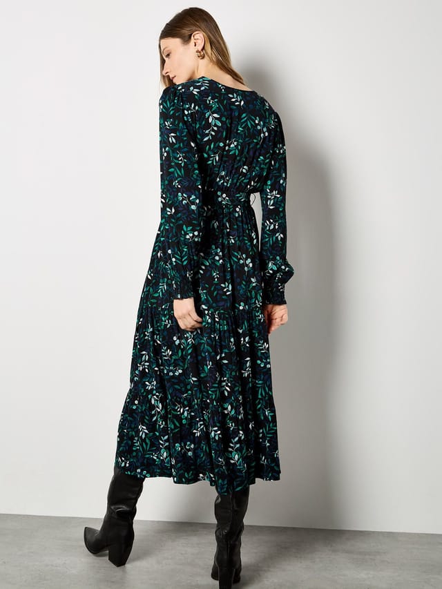Apricot Apricot Women's Eucalyptus Leaf Print Maxi Dress in Black - 3