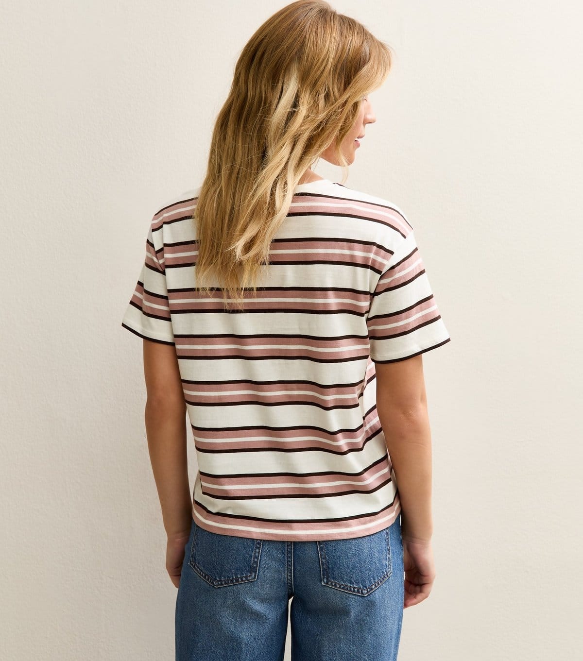 New Look Women's Cream and Pink Striped Boxy T-Shirt New Look - 4