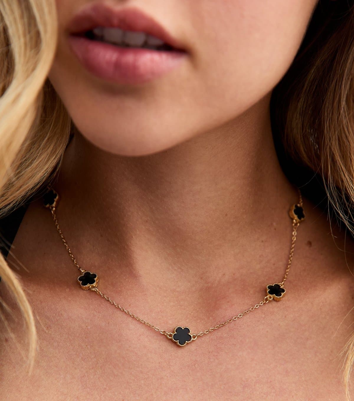 New Look Gold Tone Flower Necklace New Look