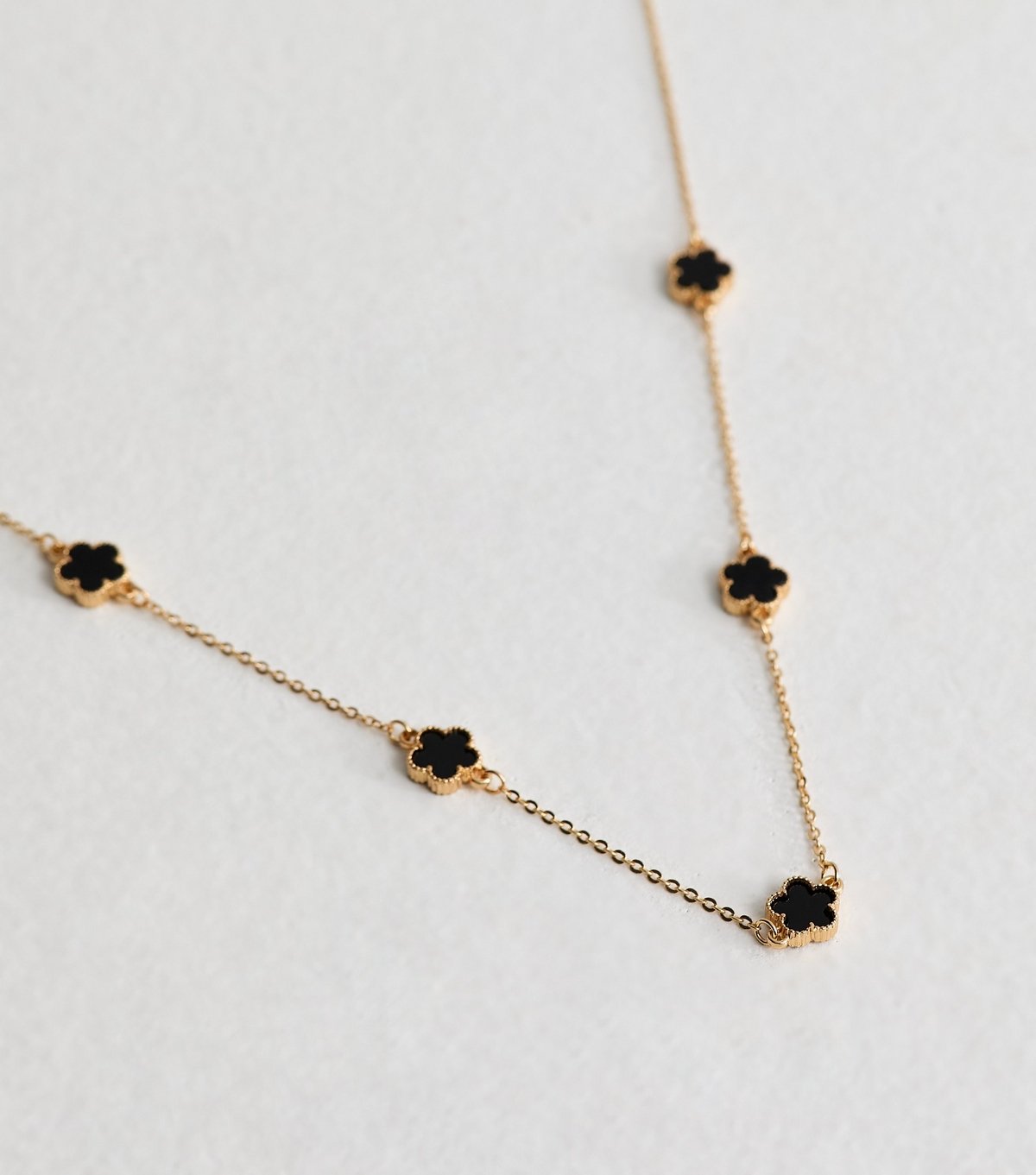 New Look Gold Tone Flower Necklace New Look - 3