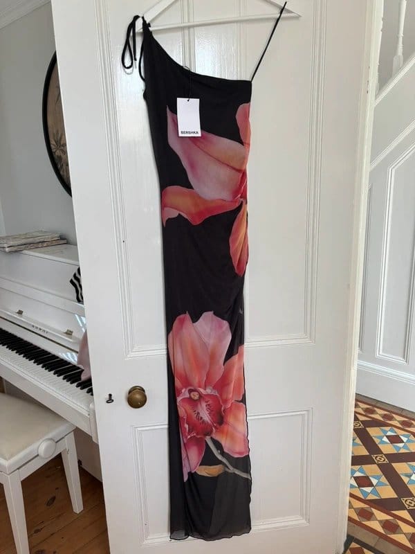 Bershka Black Floral One-Shoulder Asymmetric Dress