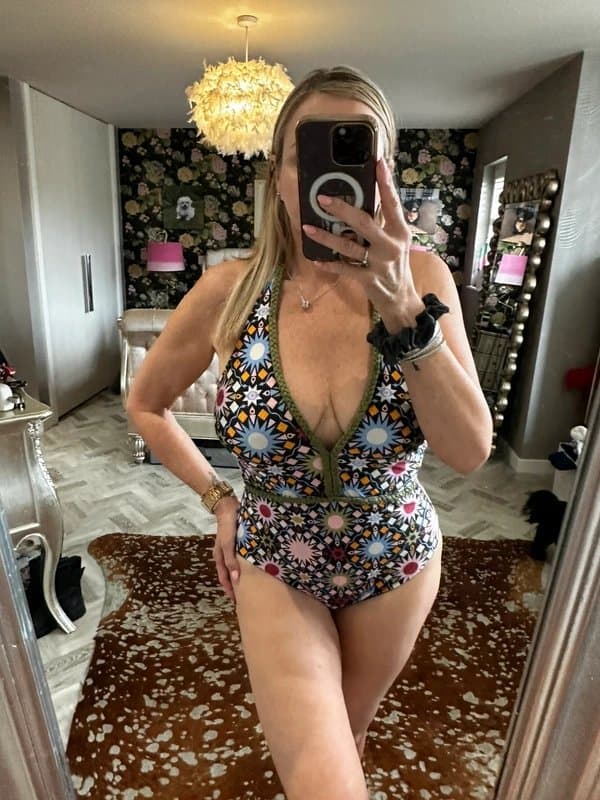 Never Fully Dressed Never Fully Dressed fully lined swimsuit with pads size 12