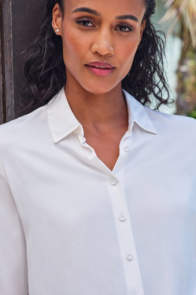 Pure Collection Pure Collection Women's Soft Touch Jersey Shirt in Off-White - 2