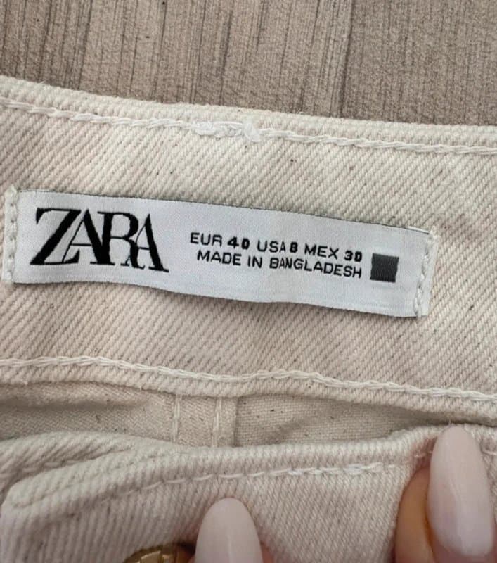 Zara ZARA Ecru Denim Shorts UK 8 High Waist Raw Hem Cream Beige Summer