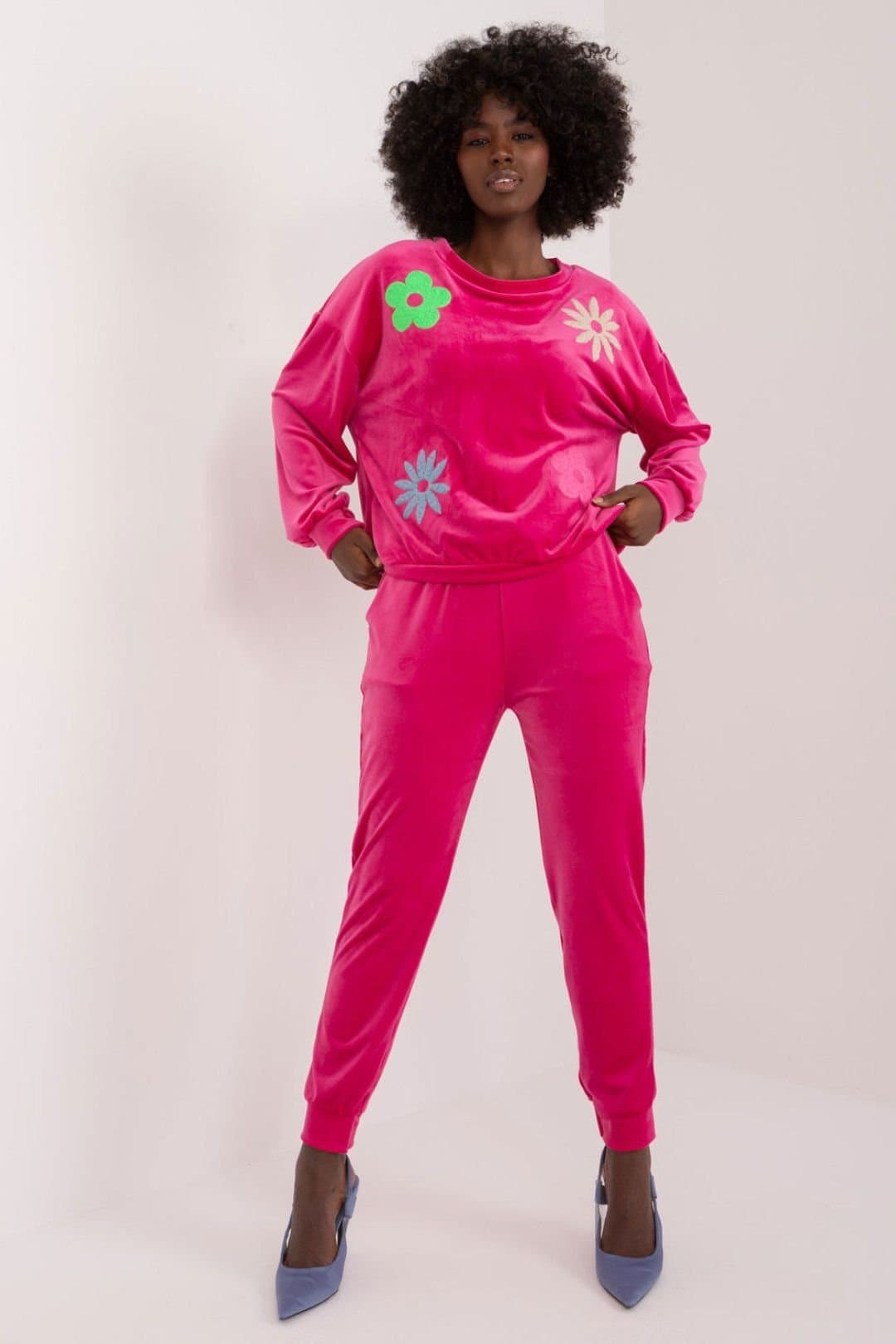 Love Lace Love Lace Women's Floral Velour Sweatshirt & Pants Set in Fuchsia