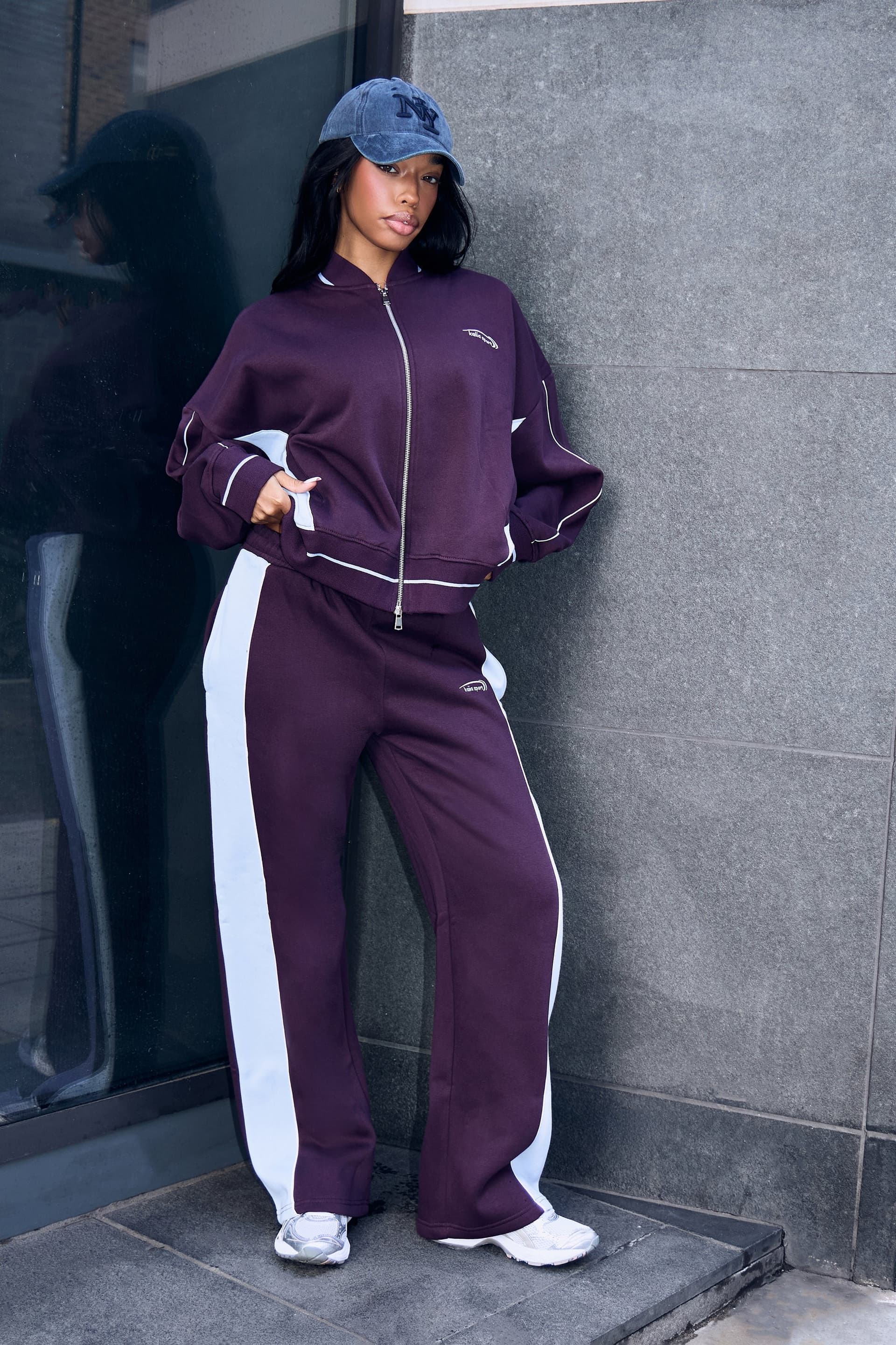 Kaiia Kaiia Contrast Wide Leg Joggers Burgundy & Baby Blue
