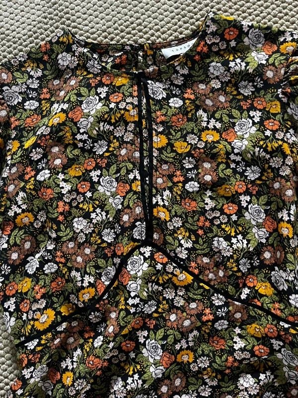 Topshop Lovely Topshop blouse size 8