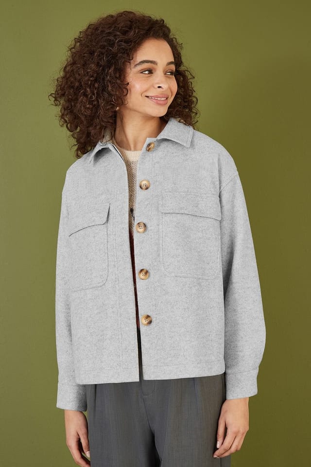 Yumi Yumi Women's Grey Woven Shacket With Oversize Pockets - 2